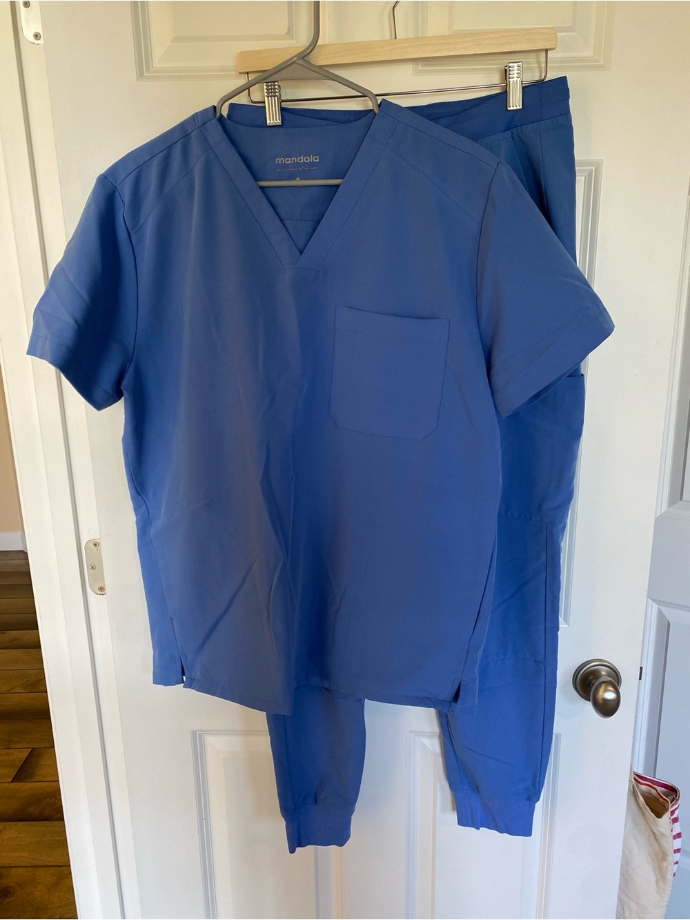 Mandala Men’s Scrub Set in Ceil Blue